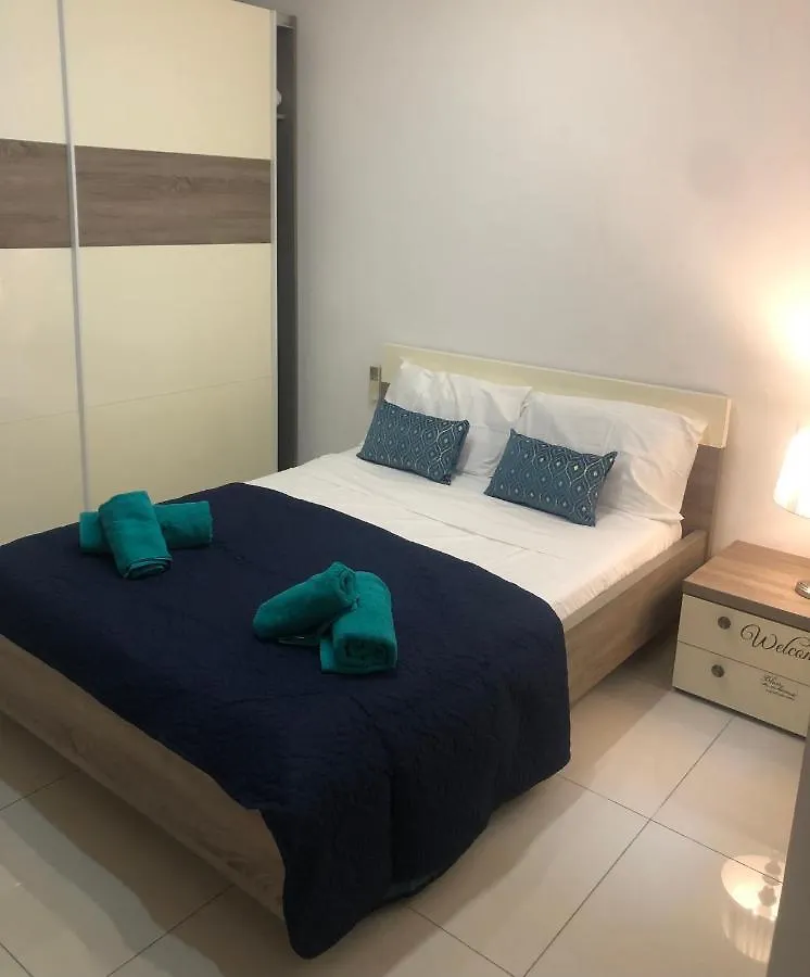 Apartment Flat Near Paceville And St Julian Is-Swieqi