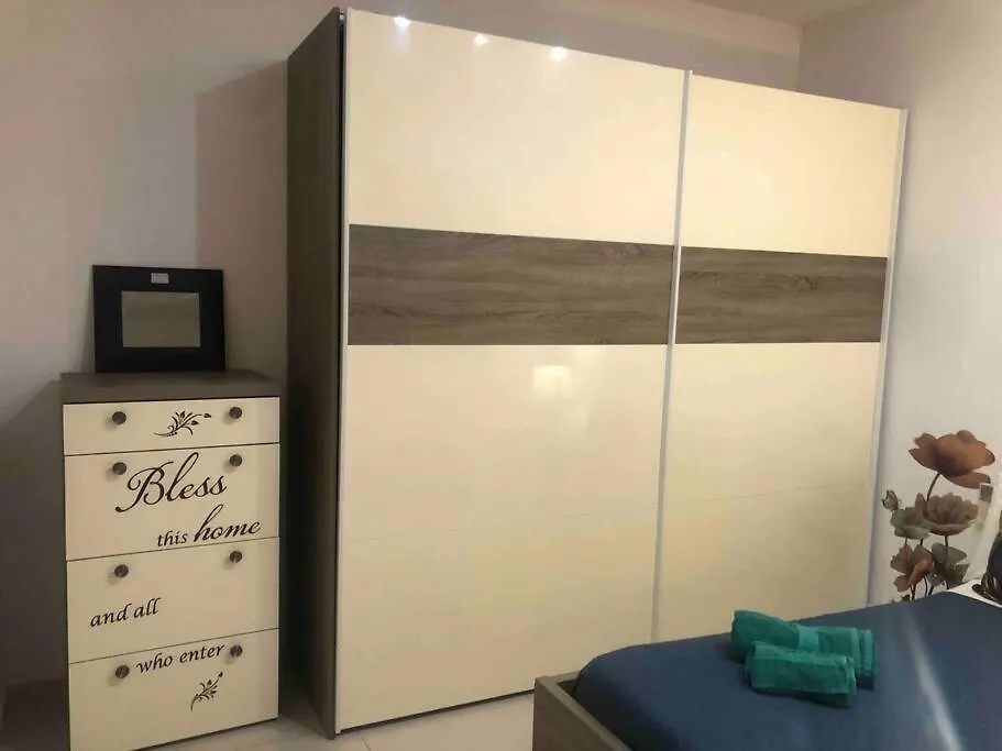 Apartment Flat Near Paceville And St Julian Is-Swieqi