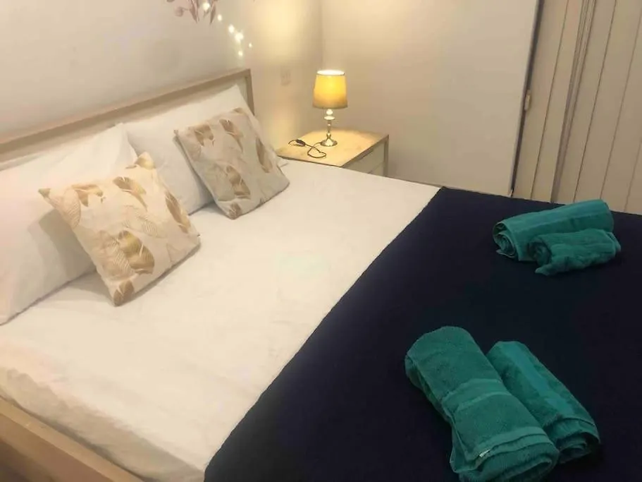 Flat Near Paceville And St Julian Is-Swieqi 0*,